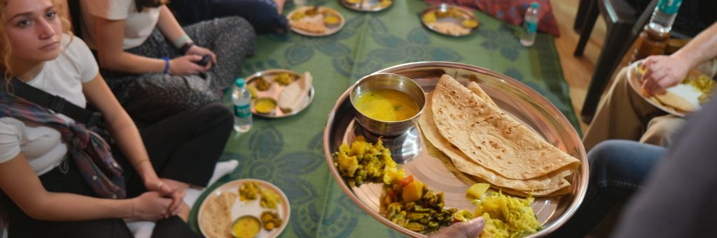 family lunch, dharavi tour,