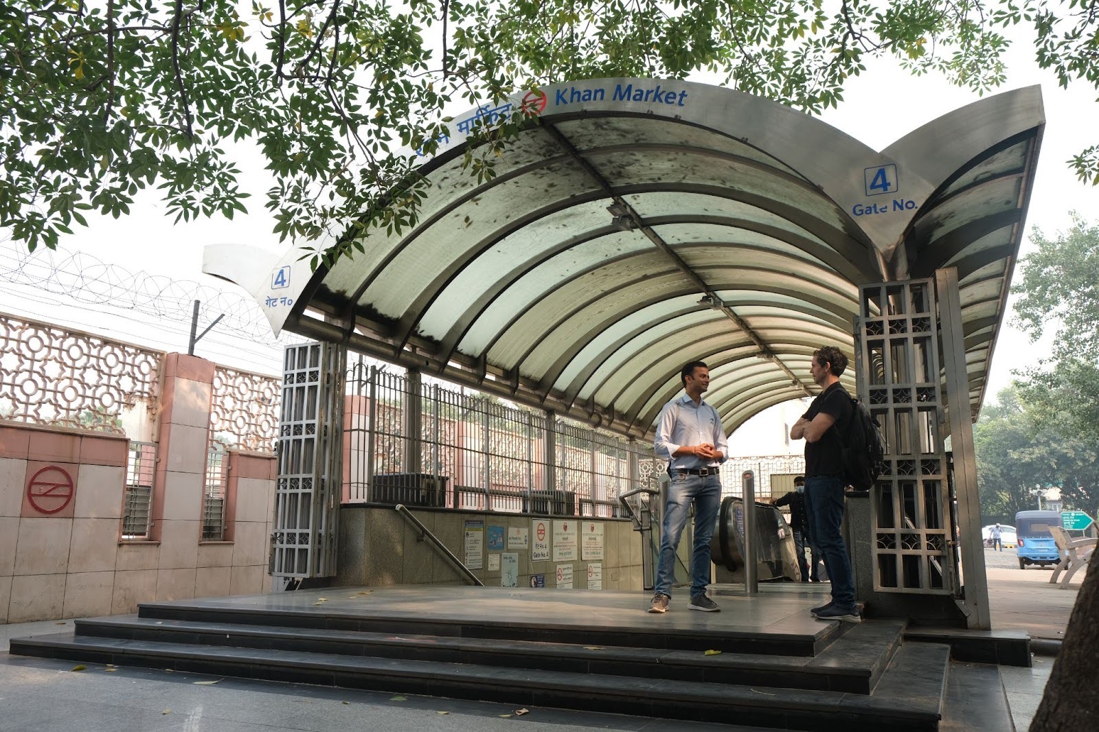 Khan Market Metro Station in New Delhi. A convenient starting point for exploring Delhi’s key attractions in one day