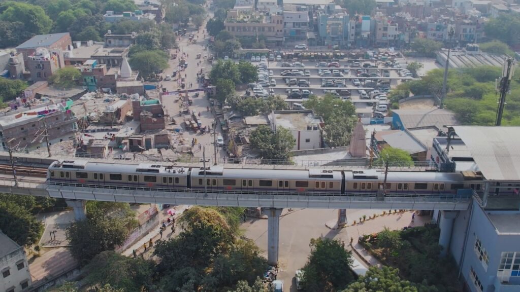 Overview of Delhi - uploaded on our blog Your First 24 Hours in Delhi: The Good and the Not-So-Good