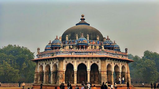 Tomb of Isa Khan Niyazi, a 16th-century octagonal mausoleum within the Humayun’s Tomb complex in Delhi, featured on India’s Golden Triangle tour.